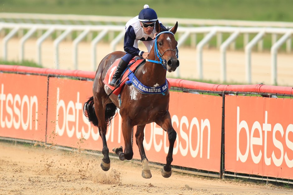 &Uacute;nico L&ocirc; abriu a triplice&ndash;coroa no Cristal &ndash; Ricardo Rimoli